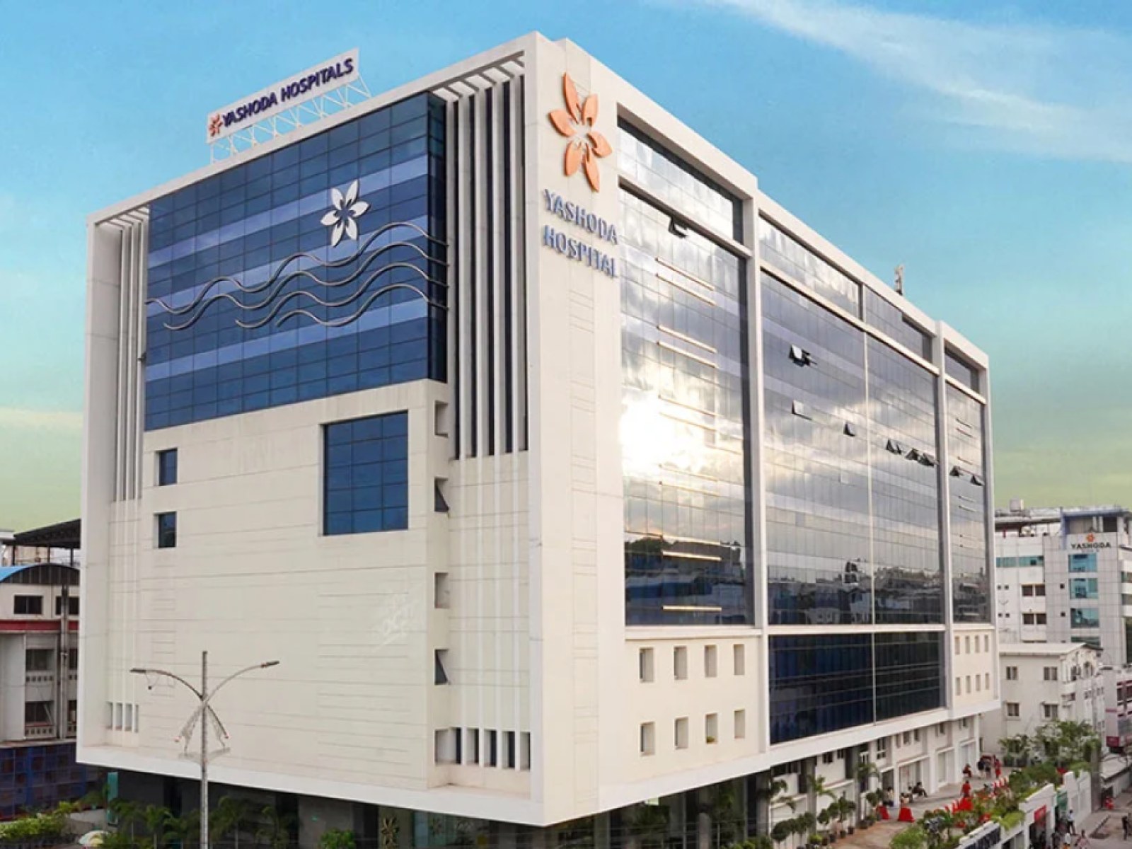 Clinic website design in Hyderabad by EasyQuickWeb — Yashoda Hospital, Banjara Hills