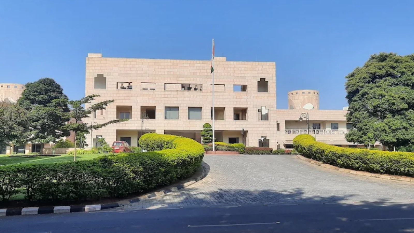 Why Easyquickweb Is The Best Website Designers In in Hyderabad Serving Indian School Of Business Gachibowli